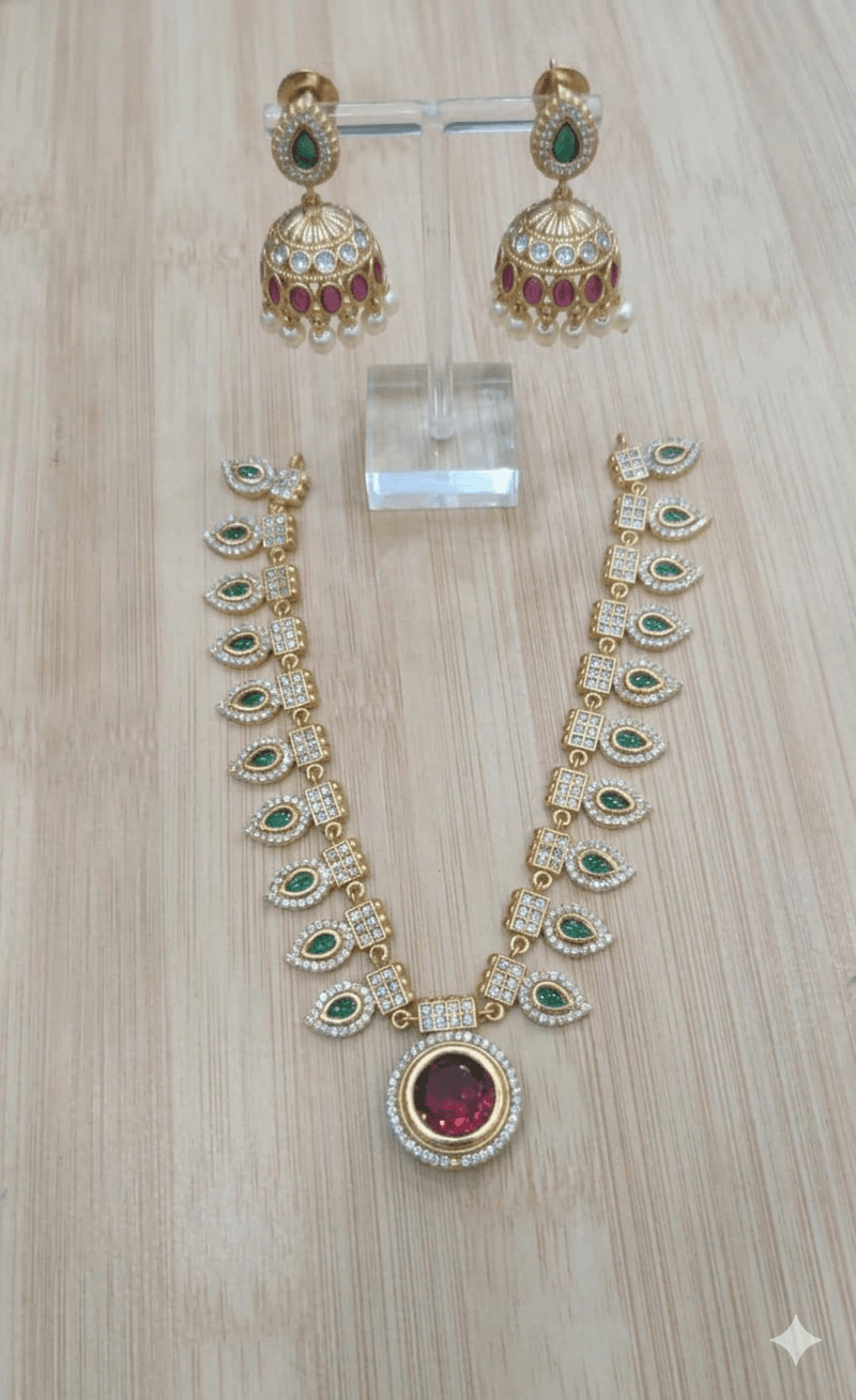 EXCLUSIVE NECKLACE SET - Image 1