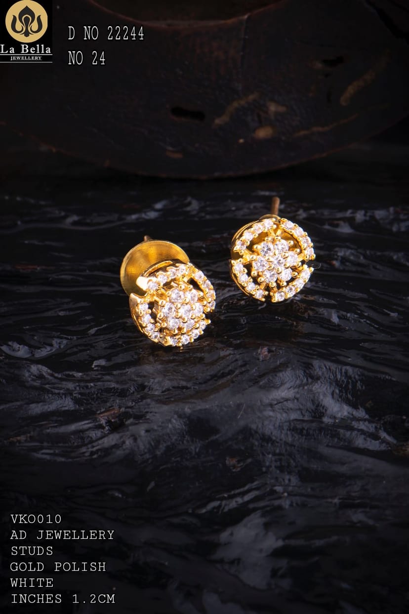 LABELLA AD STUDS - Image 1