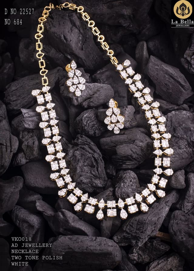 DIAMOND REPLICA NECKLACE SET
