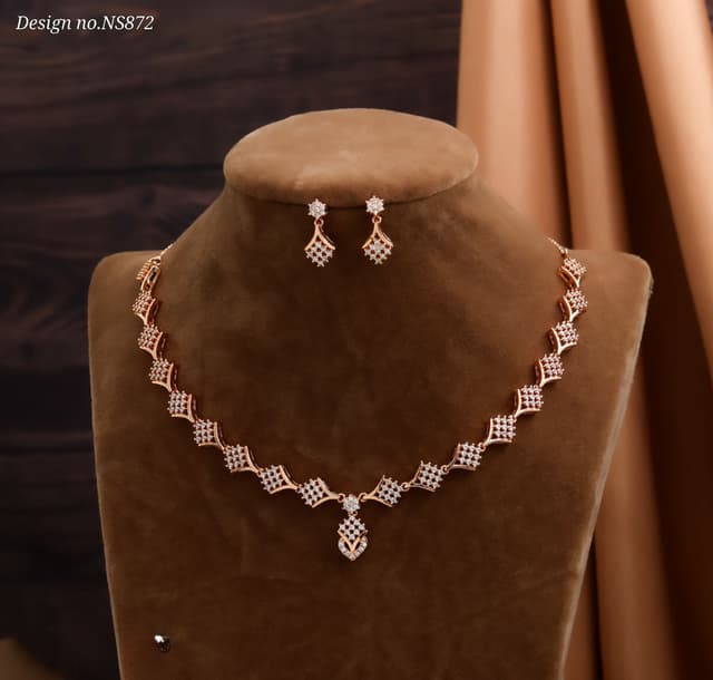 KK ROSEGOLD NECKLACE SET
